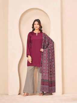 Tikhi Imli - Dark Wine And Beige Color Silk Blend Solid Kurta With Pant & Printed Dupatta