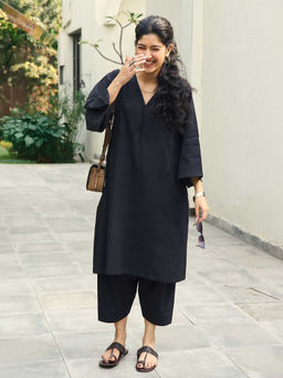 SURMA - Lip Tint Co-ord Set in Black