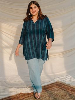 The Indian Ethnic Co. - Indigo Dabu A-line Slub Cotton Short Kurta