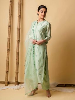AM by Anita Mittal - Green Lajjoo Kurta with Pant and Dupatta