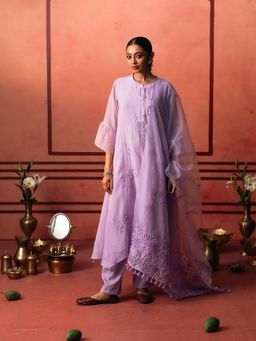 AM by Anita Mittal - Lavender Chanderi Ithr Kurta with Pant and Dupatta