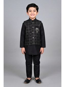BT DEZINES - Boys Black Cotton Silk Kurta Pyjama With Waistcoat
