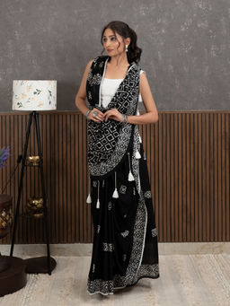 Ushvii - Suti Barfi Black Batik Saree With Unstitched Blouse