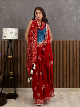 Ushvii - Suti Barfi Red Batik Saree With Unstitched Blouse