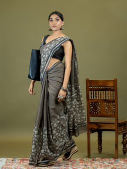 Ushvii - Resha Brown Dabu Saree With Unstitched Blouse
