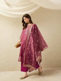 AVANSHEE - Women Dark Pink Chanderi Cotton Straight Kurta with Pant and Dupatta