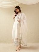 Off White color option, Currently selected