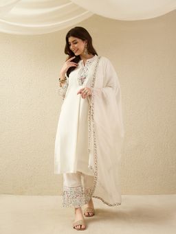AVANSHEE - Women Off White Silk Blend Embroidered Straight Kurta with Pant and Dupatta