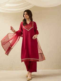 AVANSHEE - Women Dark Pink Silk Blend Straight Kurta with Pant and Dupatta