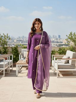 AVANSHEE - Women Purple Embroidered Velvet Kurta with Pant and Dupatta