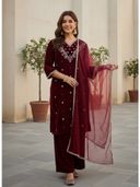 Maroon color option, Currently selected