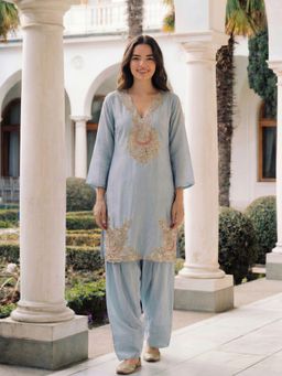 KAFTANIZE - Women Blue Embroidered Straight Kurta and Salwar