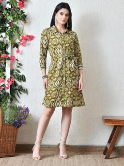 DECKEDUP - Women Olive Geometric Printed Shirt Dress with Belt