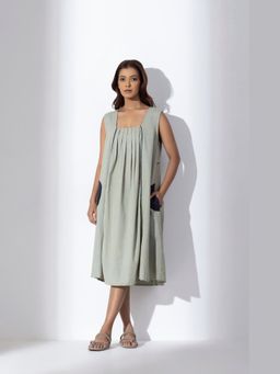 MARKKAH STUDIO - Green Solid Square Neck A-Line Midi Dress