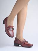 Maroon color option