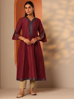 Libas - Women Maroon Solid/Plain Kurta