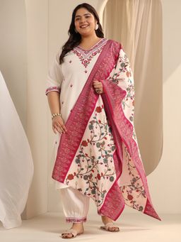 Extra love by Libas - Women Plus Size Off White Floral Kurta with Salwar & Dupatta