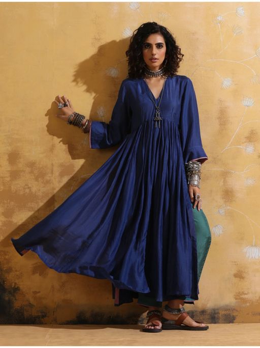 trueBrowns Women Blue Solid/Plain Anarkali Kurta with Pant