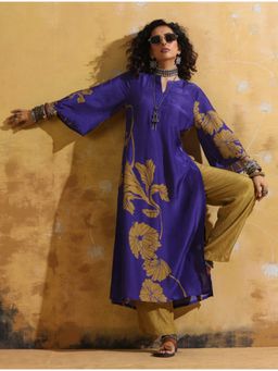 trueBrowns - Women Blue Floral Kurta with Pant