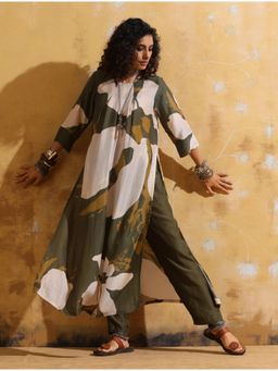 trueBrowns - Women Green Floral Kurta with Pant