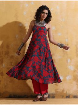 trueBrowns - Women Red Floral Anarkali Kurta with Pant