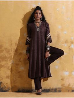 trueBrowns - Women Brown Solid/Plain Kurta with Pant