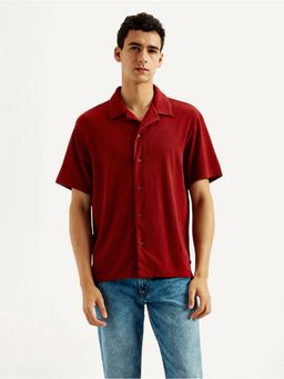 Levi's - Men Red Textured Relaxed Fit Shirt