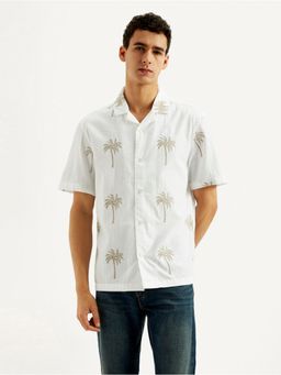 Levi's - Men White Embroidered Relaxed Fit Shirt