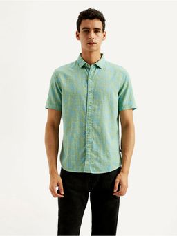 Levi's - Men Green Floral Slim Fit Shirt