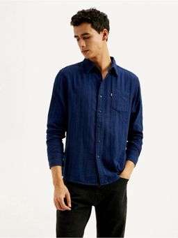 Levi's - Men Navy Blue Textured Slim Fit Shirt