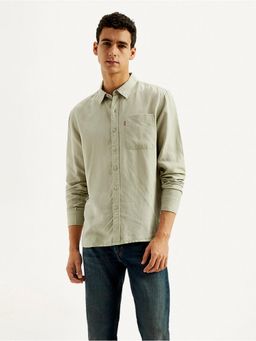 Levi's - Men Green Solid Slim Fit Shirt