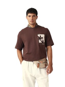 The Bear House - Men Brown Solid Cotton Relaxed Fit Tshirt