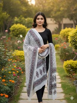 SALWAR STUDIO - Women White Cotton Abstract Dupatta