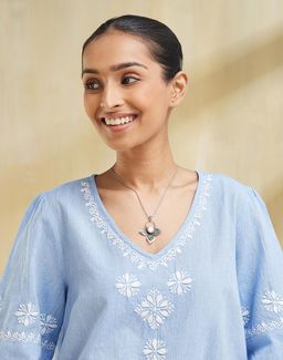 Fabindia - Women Peach Stone Pendant Long Necklace