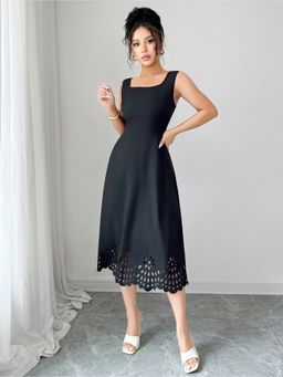 Outzidr - Black Shoulder Strap Fitted Midi Dress