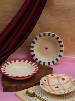 WEAVING HOMES - Striped & Heart Pasta Plate Combo - 3 Pieces, Microwave & Dishwasher Safe