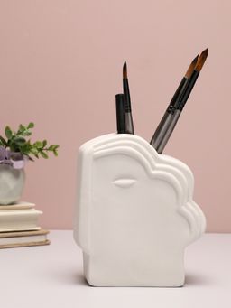 Bonhomie - White Solid Face Shaped Minimalistic Ceramic Vase