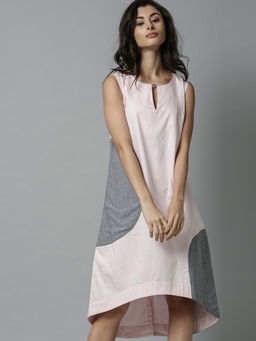 RAREISM - Pink Solid Midi Dress