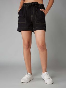 DOLCE CRUDO - Black Solid Regular Shorts