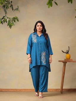 Bani Women - Blue Plus Size Beautiful Embroidered Co-ord