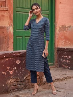max - Women Indigo Printed Straight Kurta with Pant