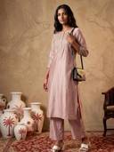 Pink color option, Currently selected
