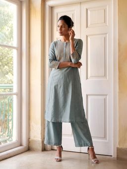 max - Women Blue Embroidered Kurta with Pant