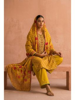 HERITAGE - Sunshine Yellow Embroidered Chanderi Silk Kurta With Pant and Dupatta