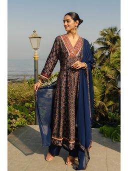HERITAGE - Indigo Embroidered Chanderi Silk Kurta With Pant and Dupatta