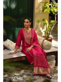 HERITAGE - Rani Pink Zari Embroidered Silk Kurta With Pant and Dupatta
