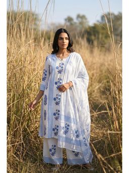 HERITAGE - Off White Hand Block Printed Cotton Kurta With Pant and Dupatta