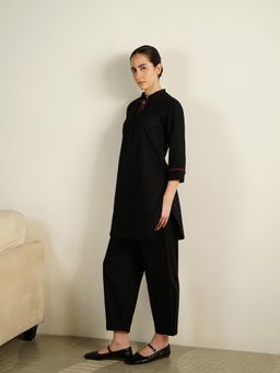 Pink Fort - Black Cotton Solid Classic Kurta with Pant