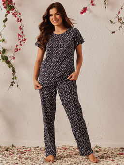 Clovia - Cotton Floral Print T-Shirt and Pyjama