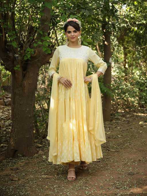 Buy Scakhi Yellow Mul Cotton Printed Tiered Ethnic Dress With Chiffon  Dupatta (Set of 2) Online
